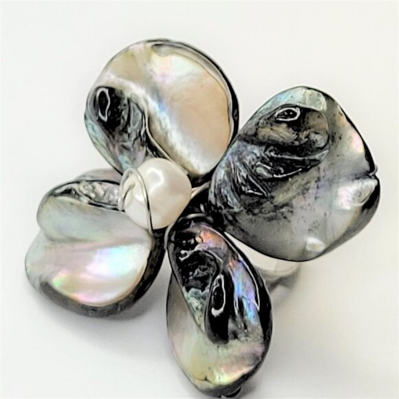 Midnight Blue Sea Shell Freshwater Pearl Bead Asymmetric Flower Adjustable Ring - Picture 8 of 12